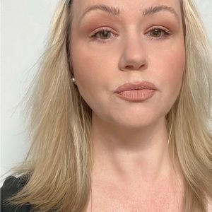 Meet your Posher, Wendy